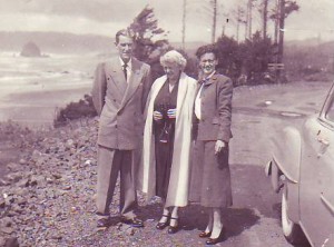 1953 Harry, Margaret, and Shirlee on the Oregon Coast